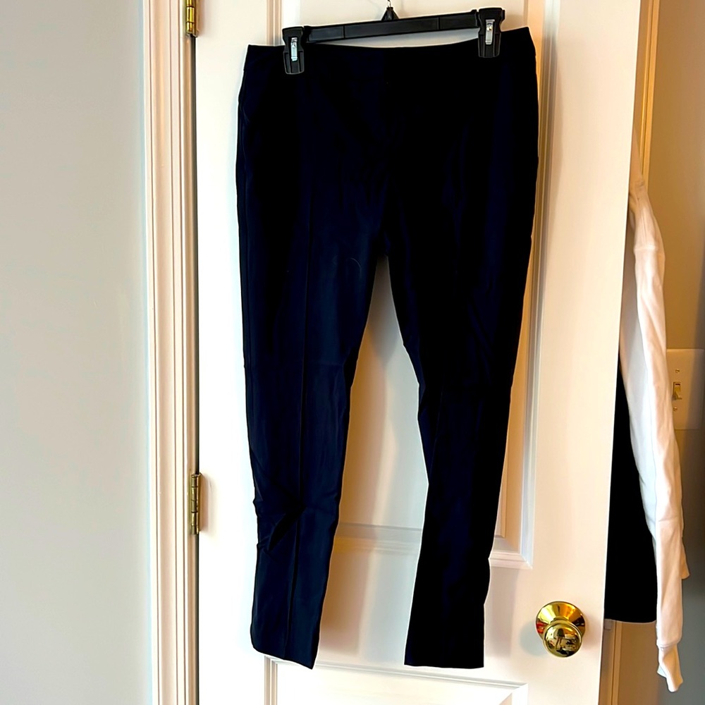 Gorgeous work pants. So cute